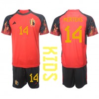 Camisa de Futebol Bélgica Dries Mertens #14 Equipamento Principal Infantil Mundo 2022 Manga Curta (+ Calças curtas)